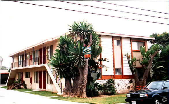 Primary Photo - 12236 Klingerman St