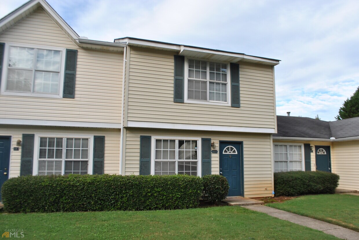 319 Quincy Ave, McDonough, GA 30253 Townhome Rentals in McDonough GA