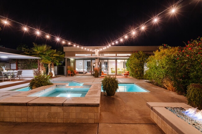 Building Photo - 1096 Lucent Ct