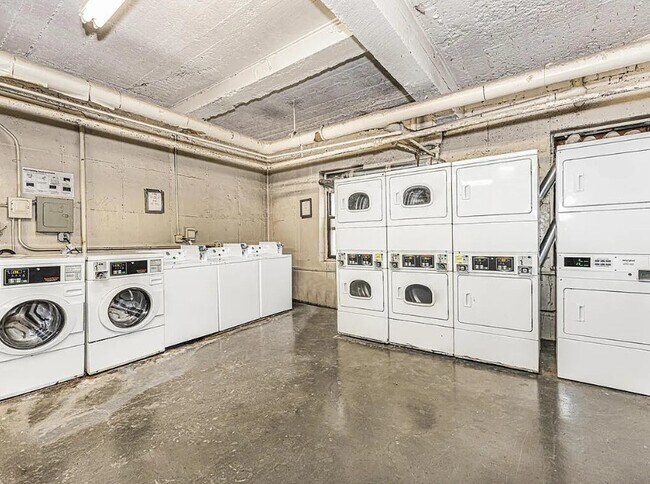 Foto del edificio - 420 W 206th St