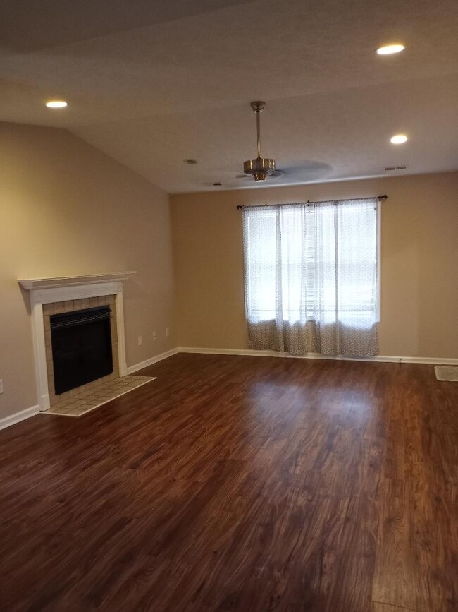 Building Photo - 414 Red Fox Trail