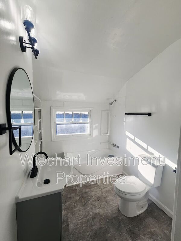 Foto del edificio - 426 Hazel Ave