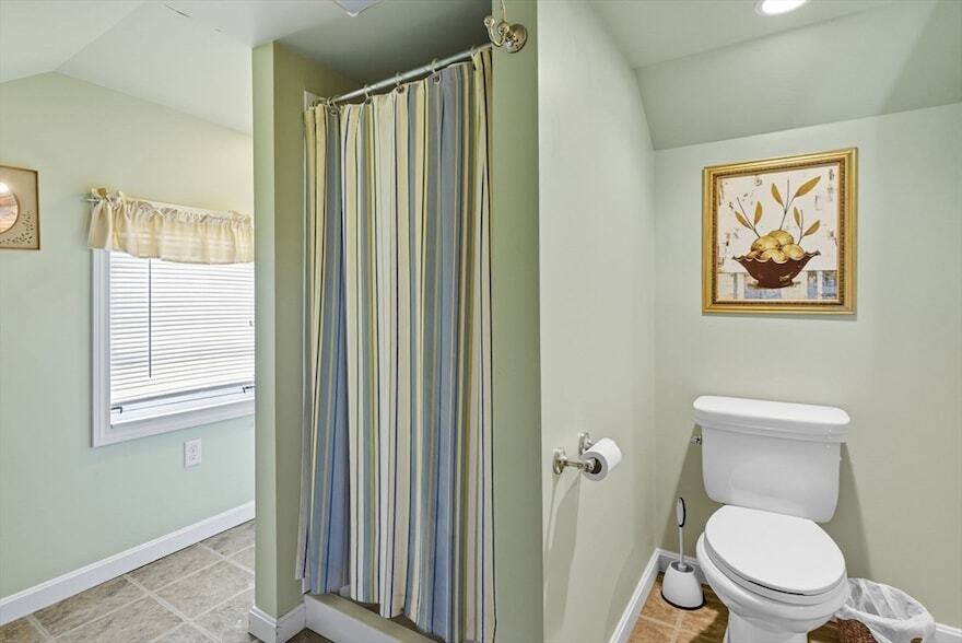 Foto del edificio - 40 Cottage Park Rd