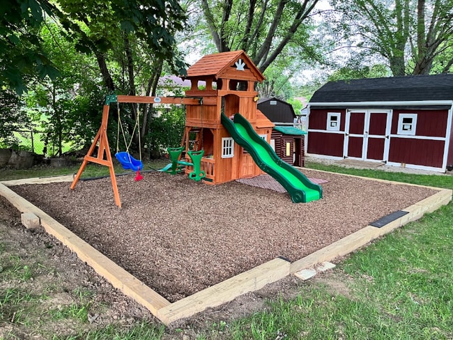 Building Photo - 1010 Yellow Pine Ct