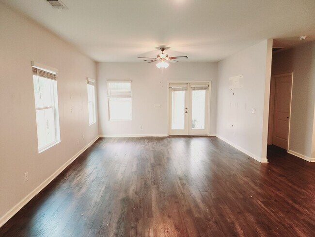 Foto del edificio - 216 Chelsea Park Road, Chelsea, Alabama 35043