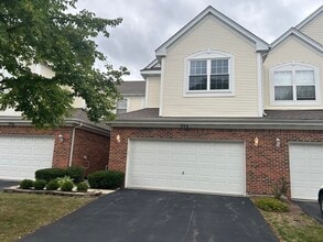 Building Photo - 394 Bay Dr