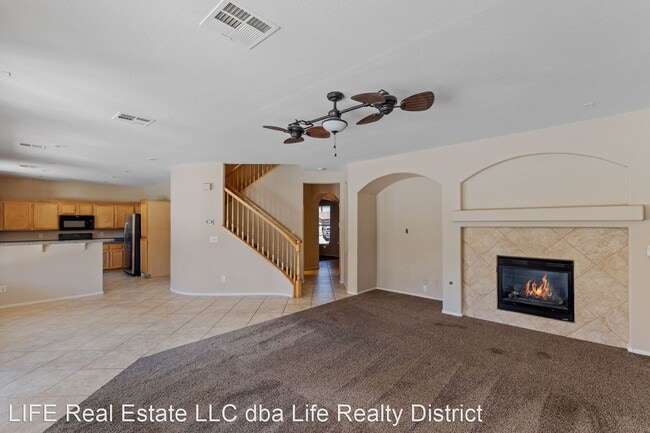 Building Photo - 4 br, 2.5 bath House - 811 Wintersweet Rd.