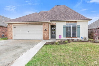 Building Photo - 202 Adelaide Dr