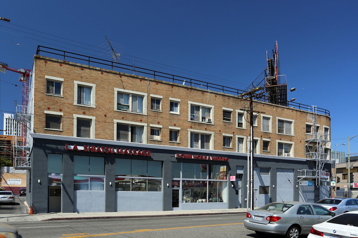 Foto del edificio - 3803 W 8th St