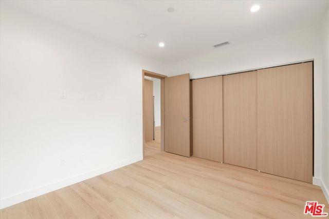 Foto del edificio - 11025 Blix St