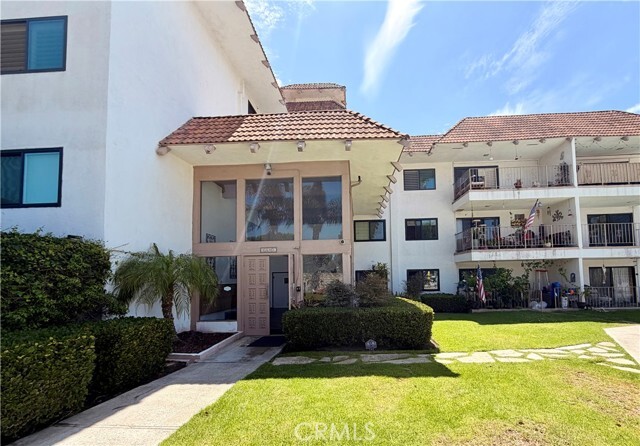 Building Photo - 2501 S El Camino Real