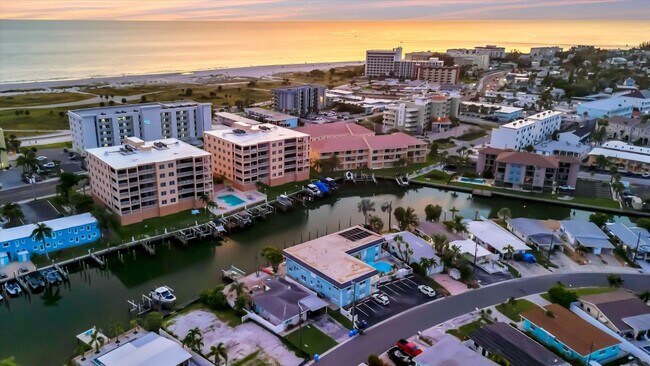 Building Photo - 11420 1st St E