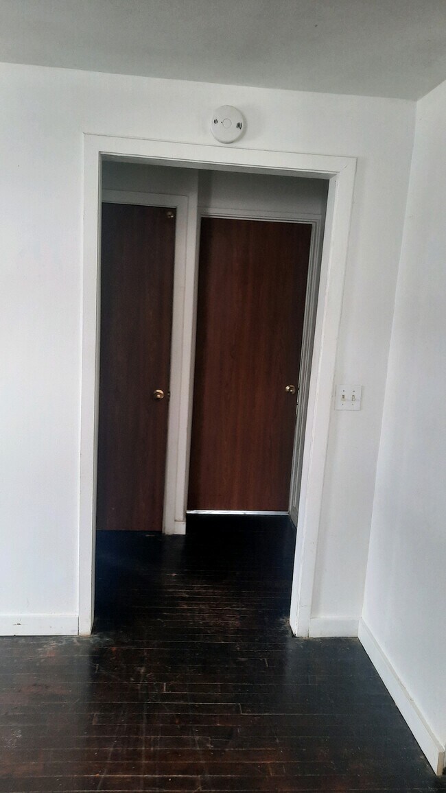 Foto del edificio - 1395-1399 US-44