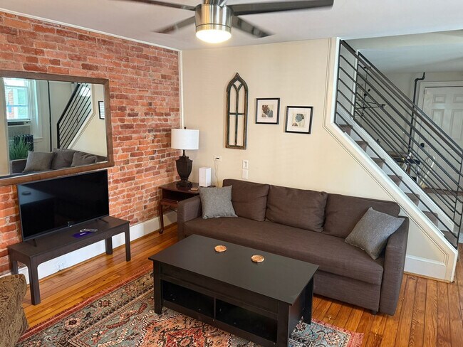 Foto del edificio - 39 Thomas Ave