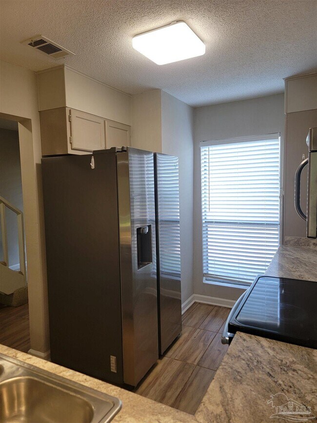 Foto del edificio - 7202 Lago Vista Ct