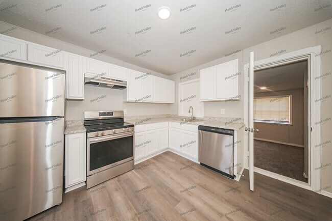 Foto del edificio - 1308 NW 82nd St