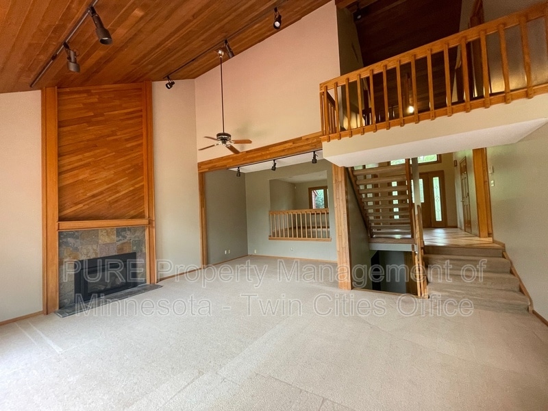 Primary Photo - 4432 Woodlane Dr