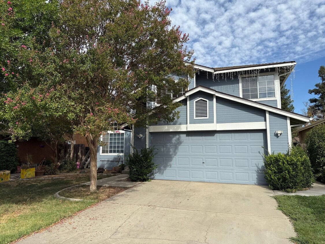Foto principal - Updated two story home in Sylvan School Di...