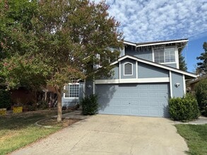 Building Photo - 1616 Walnut Blossom Way