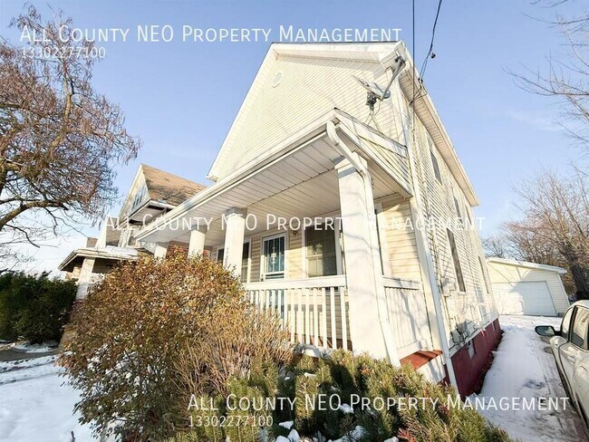 Foto del edificio - 2637 E 110th St