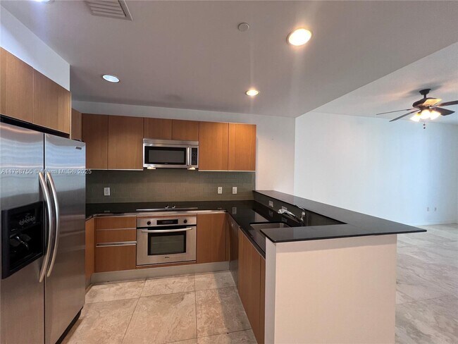 Foto del edificio - 1060 Brickell Ave