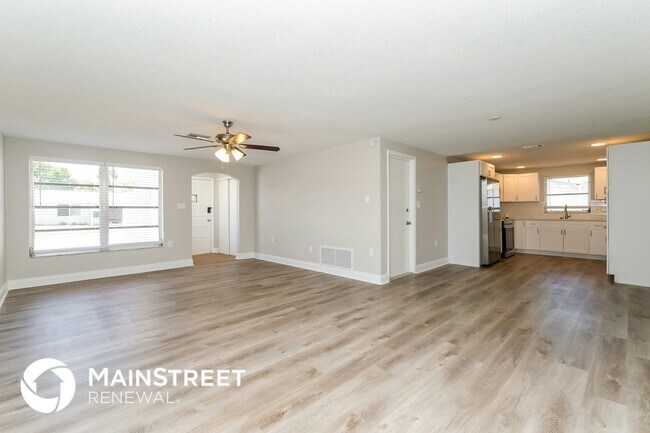 Foto del edificio - 9426 Legend Ln