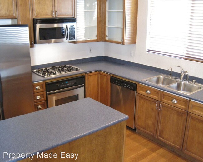 Foto del edificio - 4 br, 3 bath House - 1708 Cordoba Canyon St