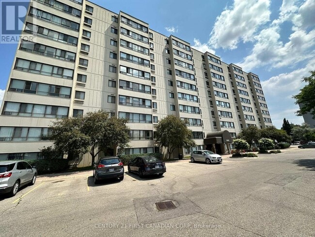 Building Photo - 1600-1600 Adelaide St N
