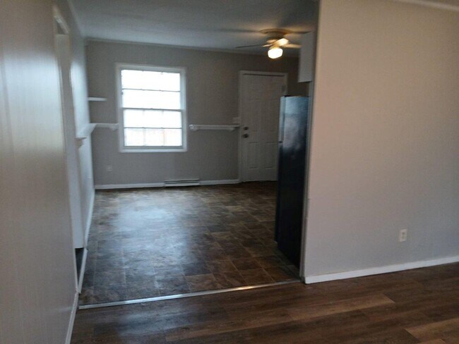 Foto del edificio - Available Now! Call Today!