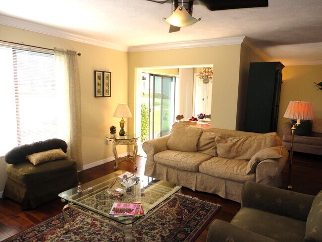 Foto del edificio - 5433 SE Miles Grant Rd