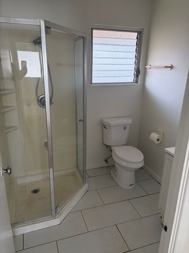 Foto del edificio - Waialae Gardens - 2bd/2ba/1pkg - Newly Renovated
