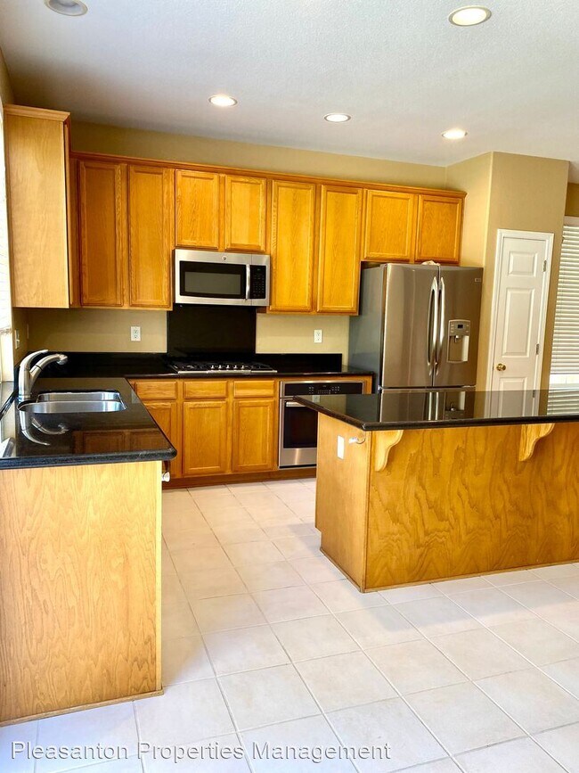 Building Photo - 3 br, 2 bath House - 20 Nerine Court