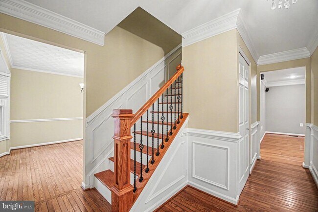 Foto del edificio - 16200 Edgewood Dr