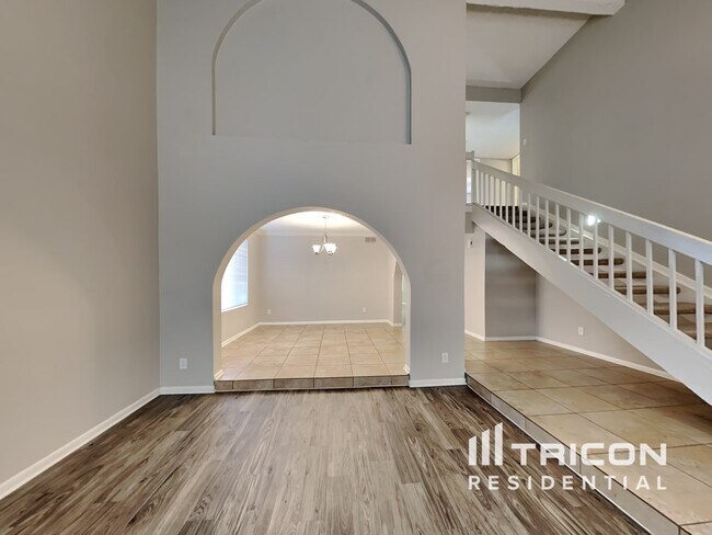 Building Photo - 4633 W Bluefield Avenue Glendale AZ