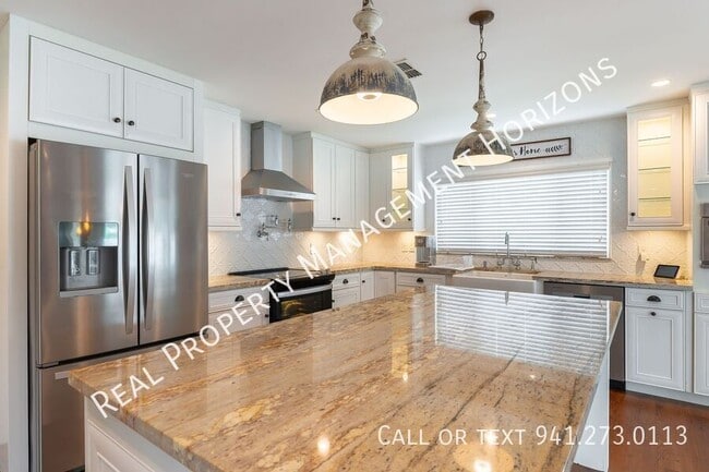 Foto del edificio - 2224 Tinker St