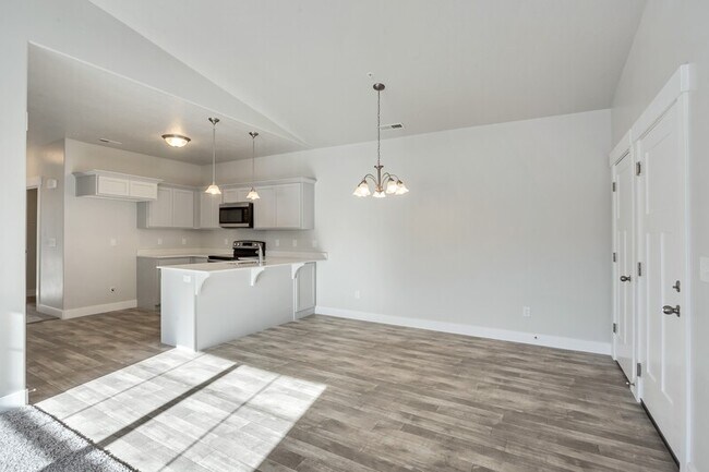 Building Photo - 14484 S Ronan Ln