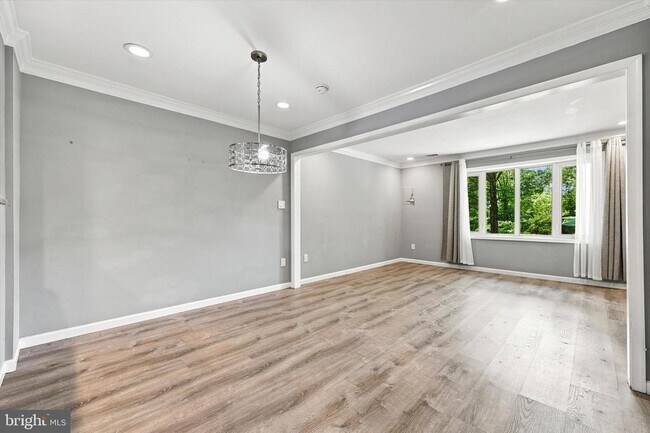 Foto del edificio - 106 Woodside Cir