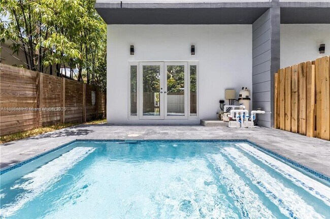 Photo - 3140 Carter St Apartment