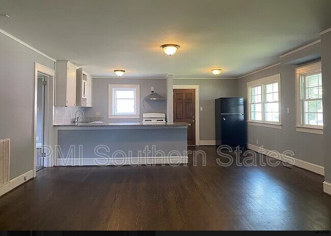 Foto del edificio - Stunning 6-Bedroom, 5-Bath Home in Gaffney...