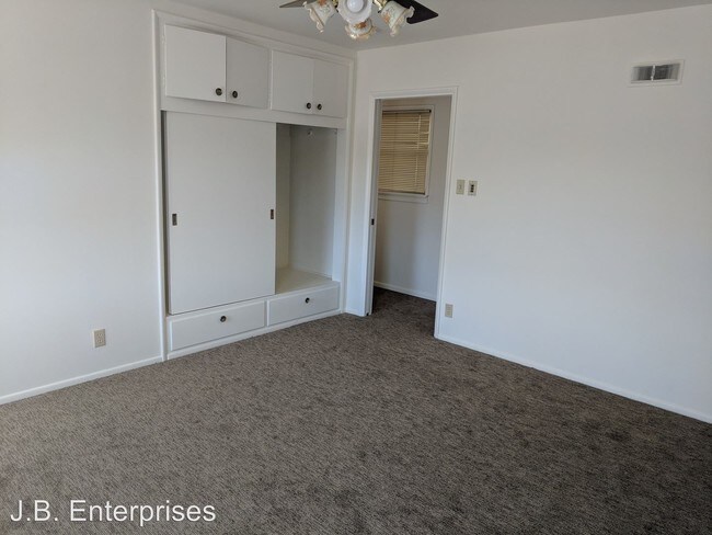 Building Photo - 4 br, 2.5 bath House - 2090 Hays Street