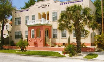 Building Photo - 407 S Melville Ave