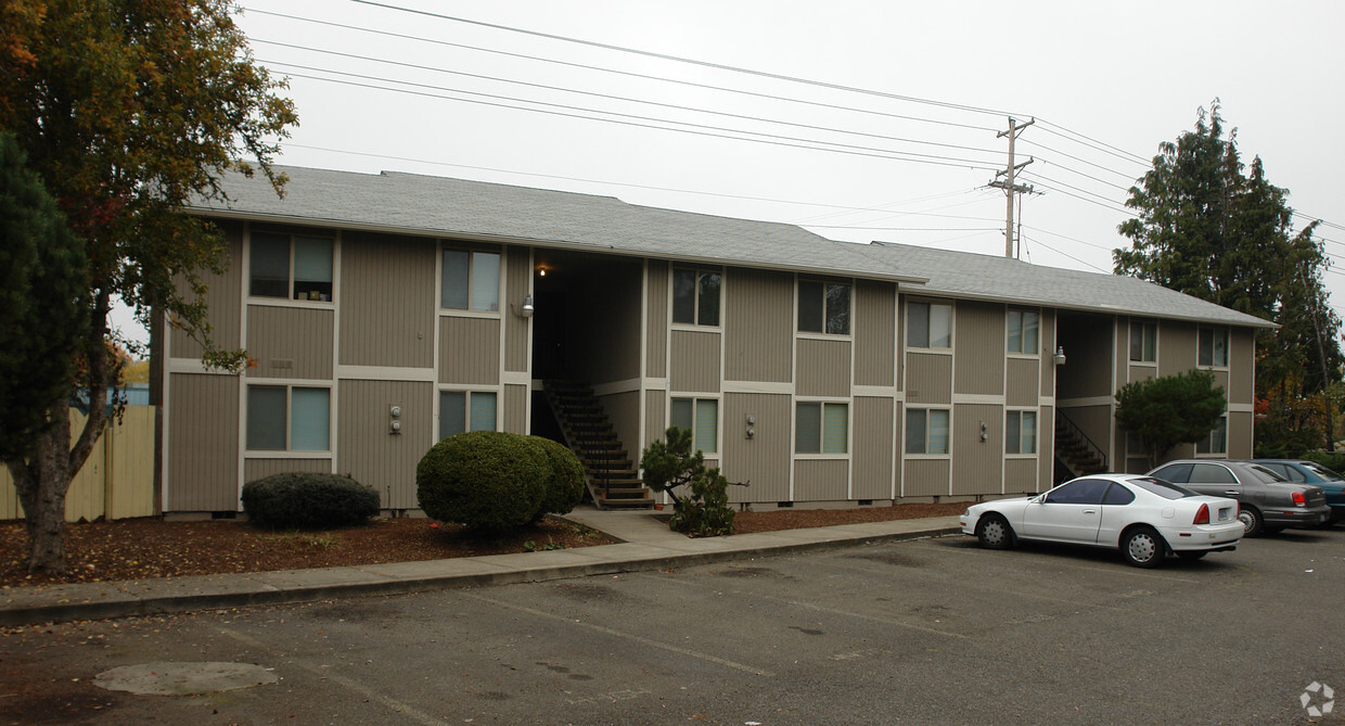 Building Photo - 4452-4482 Liberty Rd S