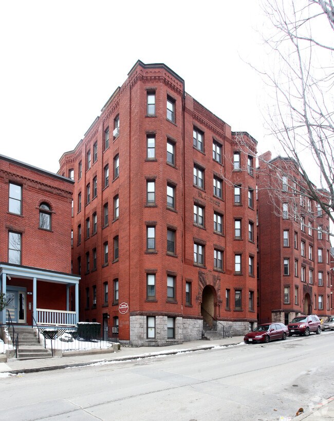 49 Wellington St, Worcester, MA 01610 Apartments Worcester, MA