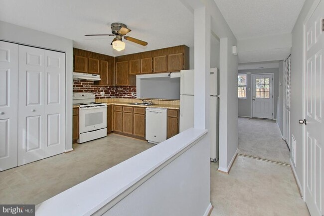 Building Photo - 3446 Brookville Ln