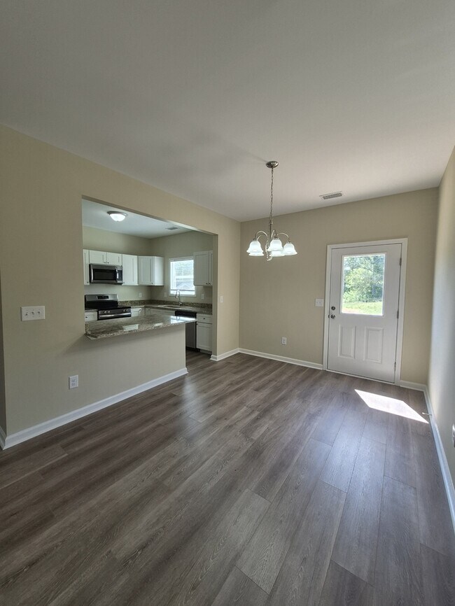 Foto del edificio - 209 Charlotte Cir