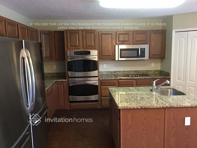 Foto del edificio - 3174 Burdock Ave