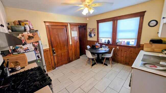 Foto del edificio - 23 Priesing St