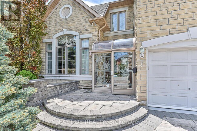 Building Photo - 27 Brimwood Crescent