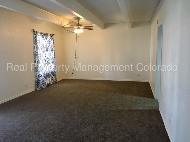 Building Photo - 2 Bedroom Condo in Woodstream Falls