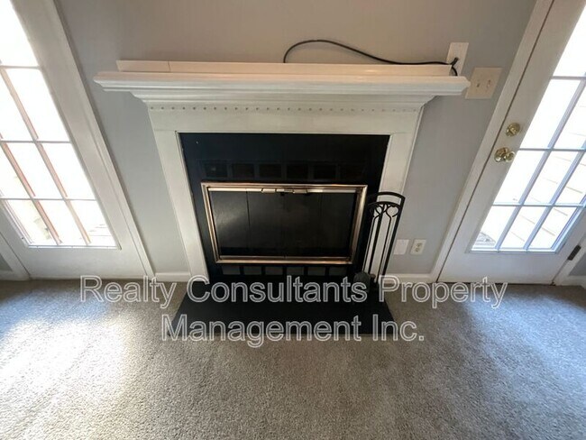Building Photo - 2802 Park Pl